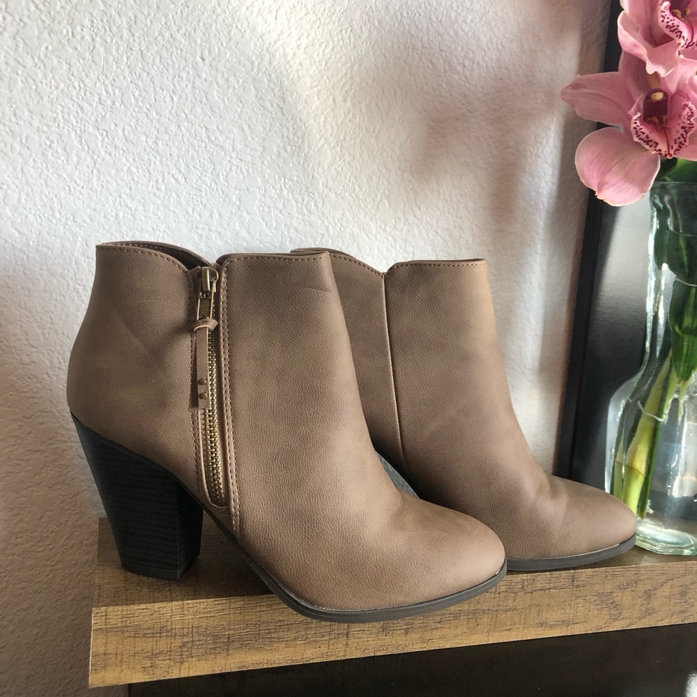 BRAND NEW TAUPE BOOTIES
